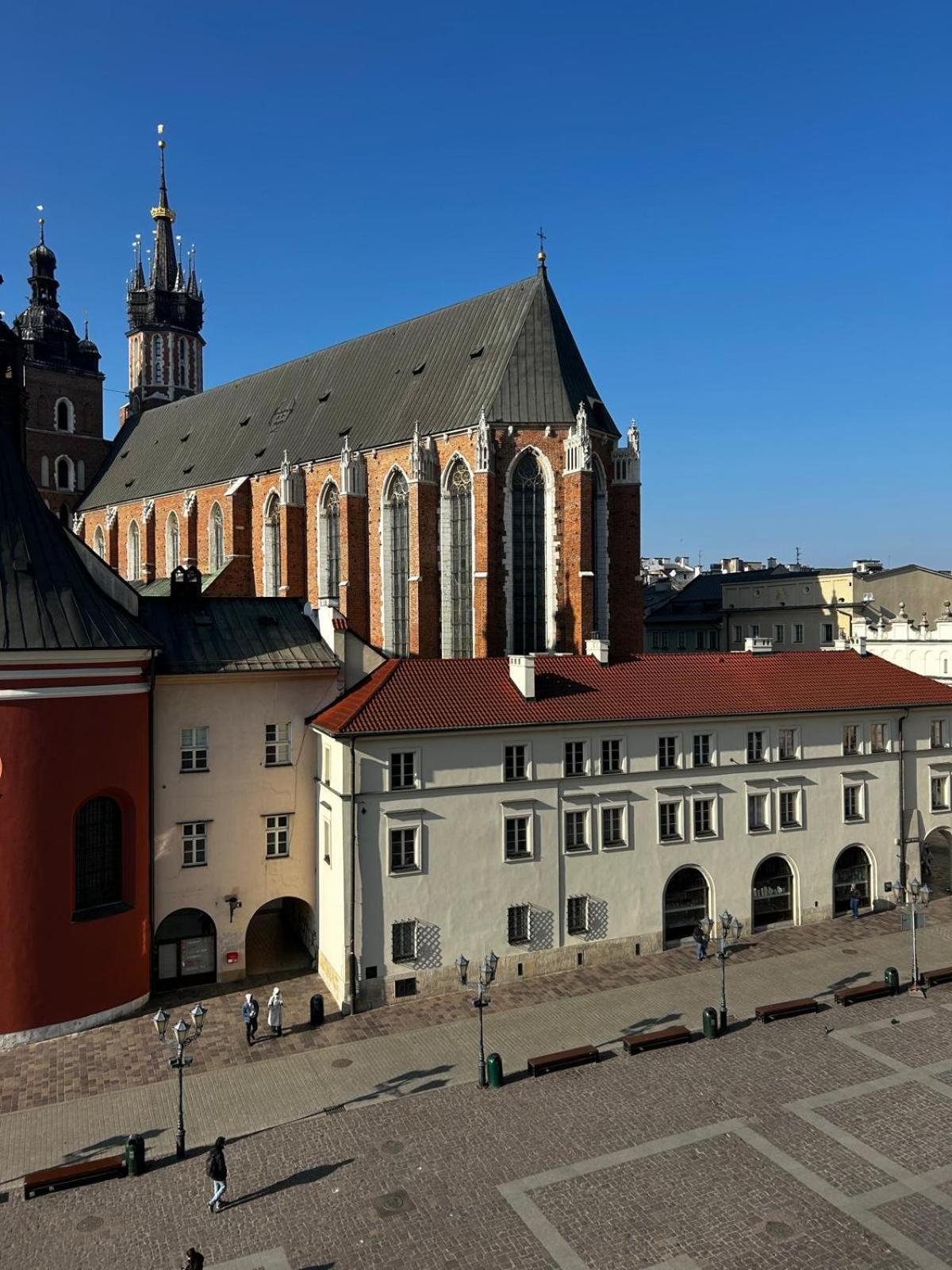 Small Market Square - Old Town Krakow Exterior photo